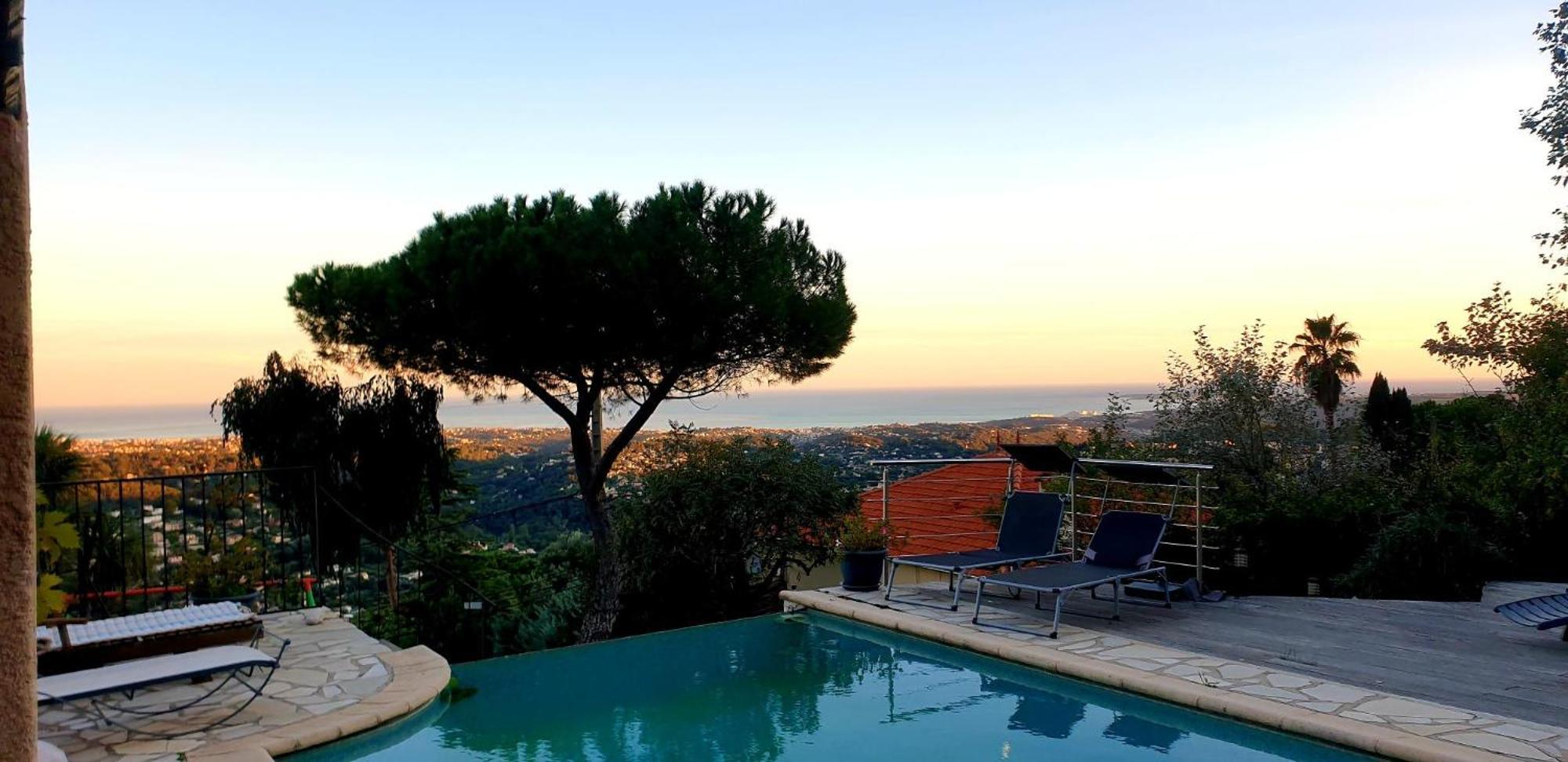 Aux Balcons du Riou avec vue mer 180 degrés Vence Exterior foto